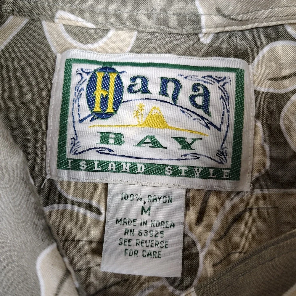 VINTAGE Hana Bay Hawaiian Shirt Medium Relaxed Sage Green Floral Print Cruise EC
